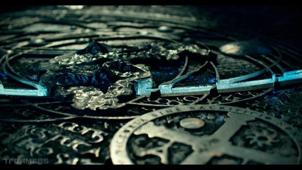 Transformers The Last Knight Theatrical Trailer HD Screenshot Gallery 049 (49 of 788)
